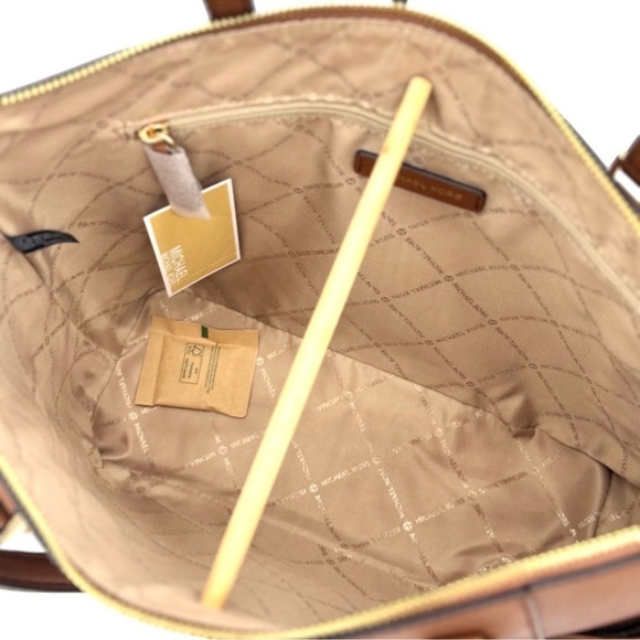 Michael Kors Large Charlotte Tote Bag Luggage Brown - Picture 9 of 10